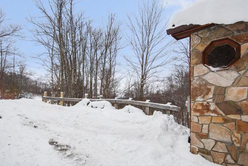 Zee Place Three-bedroom Chalet