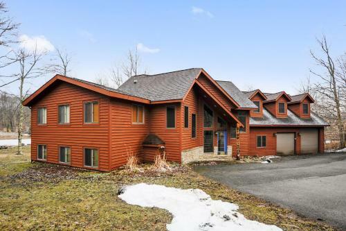 Sunnyside Five-bedroom Chalet
