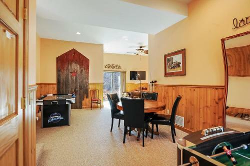 Sunnyside Five-bedroom Chalet