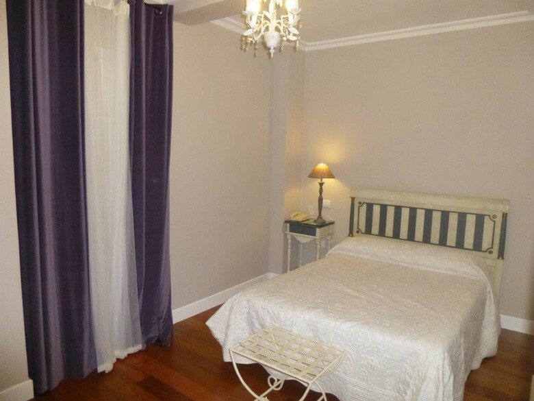 Hostal Par�s