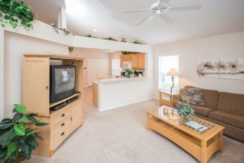 Katrina's Highlands Reserve Villa - Three Bedroom Home