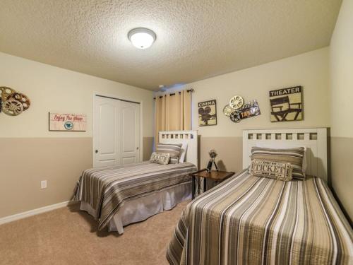 Rhodes Dwelling 8904