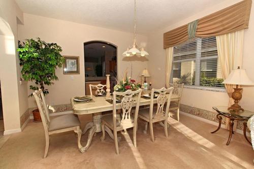 Troon 1125 Villa