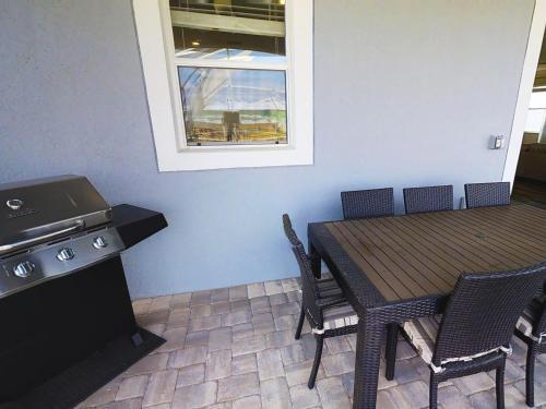 Aco Six Bedroom Home In Champions Gate (1705)