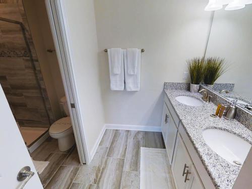 Aco Six Bedroom Home In Champions Gate (1705)