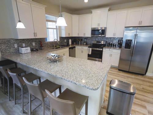 Aco Six Bedroom Home In Champions Gate (1705)