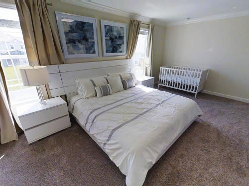 Aco Six Bedroom Home In Champions Gate (1705)
