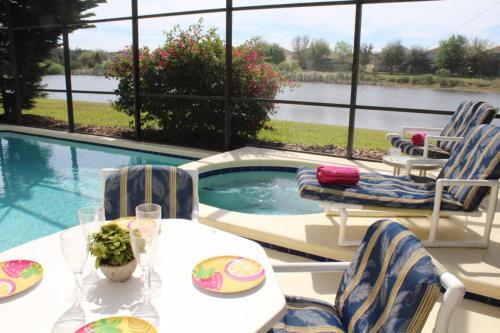 Glenbrook Villa 16748