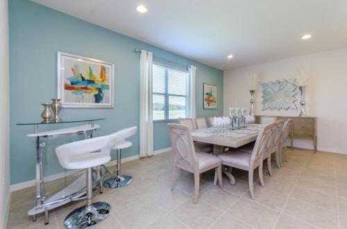 Solterra Blvd Villa 6160boa