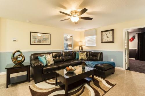 Champions Gate - Eight Bedroom Villa - Cg022
