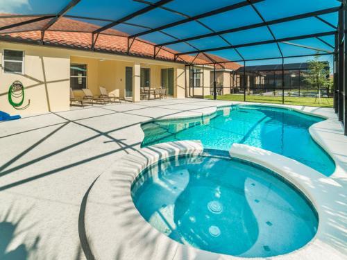 Oak Tree Villa 4140