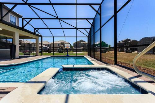 Champions Gate - Eight Bedroom Villa - Cg003