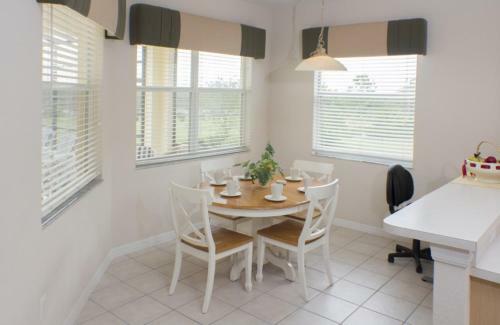 Frank's Highland Reserve Villa - Five Bedroom Home