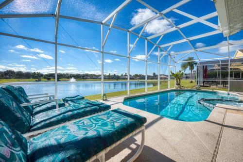 Lakeside Villa Bloomingdale