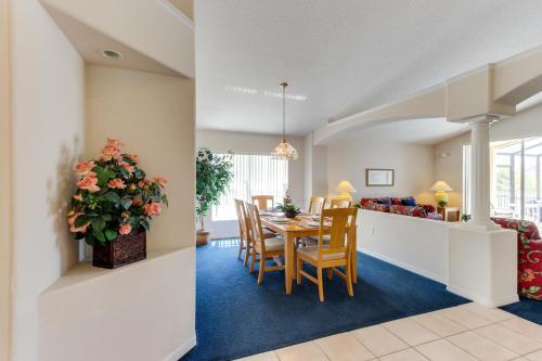 Davenport Decadence