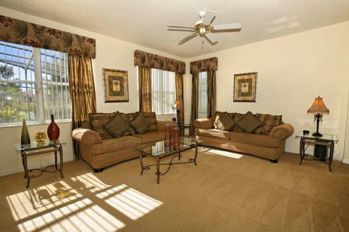 Bay Leaf Villa 103bll