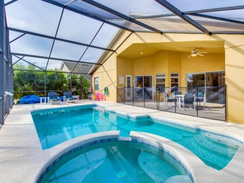 Sundrop Villa