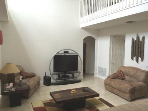 Kensington Sanctuary 302