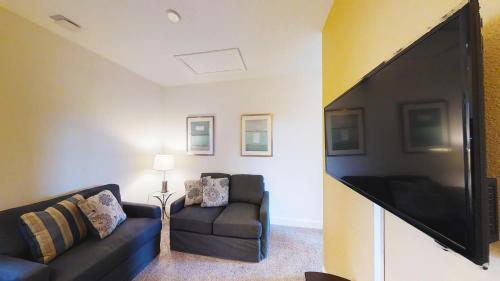 Aco - 4 Bd With Private Pool (1701)