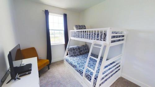 Aco - 4 Bd With Private Pool (1701)