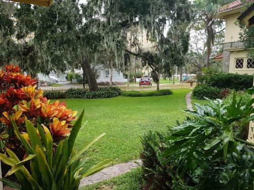 Bed & Breakfast The German Berl� Inn