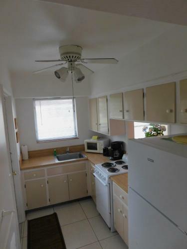 Apartamento The Grove Beach Condominiums