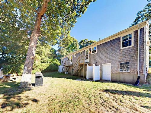 Apartamento 460 Lower County Road Duplex Left Side Unit