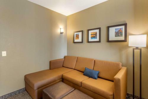 Hotel Comfort Suites Near Denver Downtown