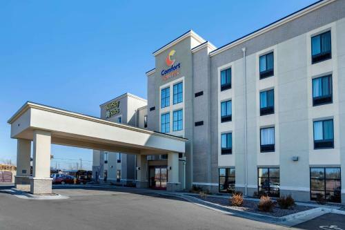 Hotel Comfort Suites Near Denver Downtown
