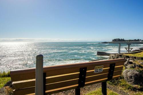 Coastal Breeze