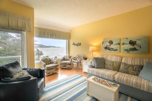 Admiral Condominium 1