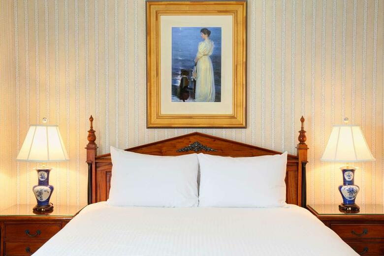 Hotel Roger Smith