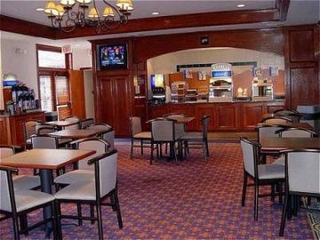 Hotel Holiday Inn Express Dallas Addison