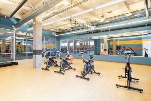 Apartamento Trifecta ? 2br Modern & Spacious ? Superhost