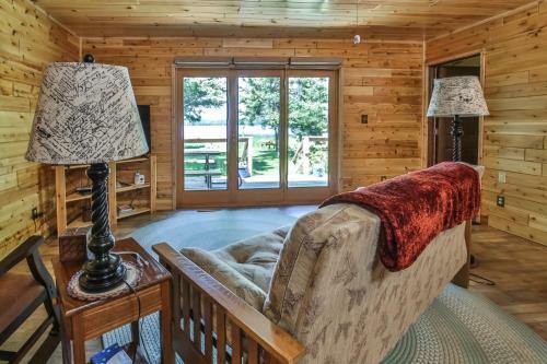 Musky Tales - Hiller Vacation Homes Home