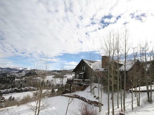 Family Getaway House #1