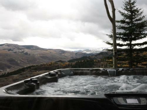 Family Getaway House #1