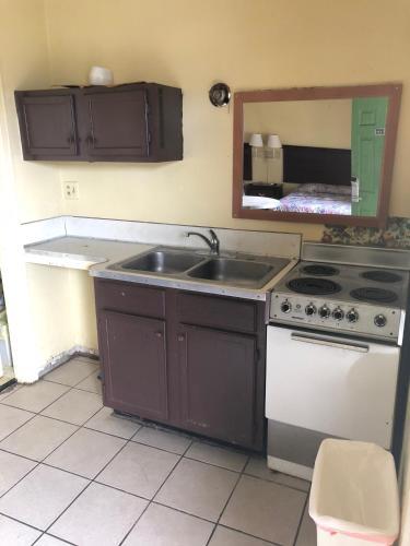 Etown Motel
