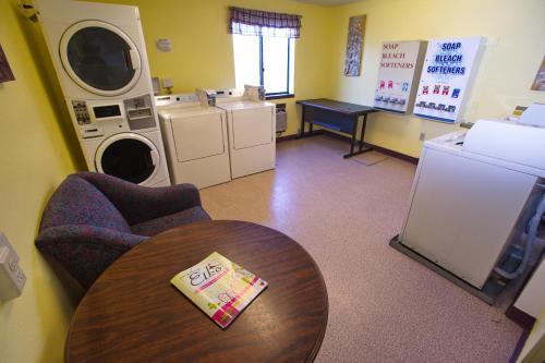 Hotel Super 8 By Wyndham Elko