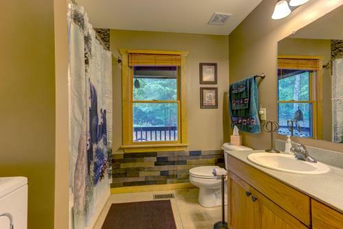 Coosawattee Hideaway