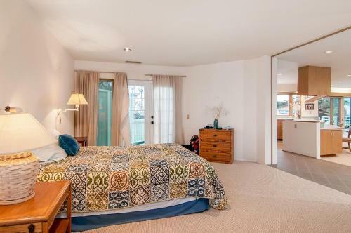 Moonlight Beach Home