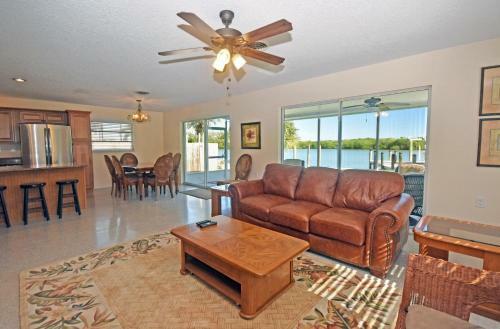 2585 N. Beach Rd