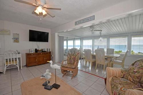 20-b Sand Dollar Ln