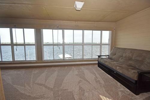 Spinnaker Bay 2