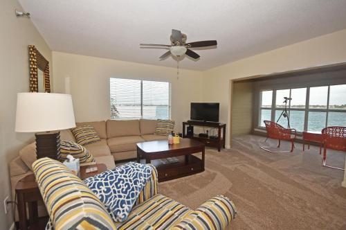 Spinnaker Bay 2