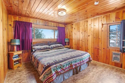 Flower Lane Cabin