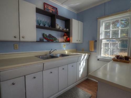 Murphy's Riverside Cottage - E.v. Reg #3362