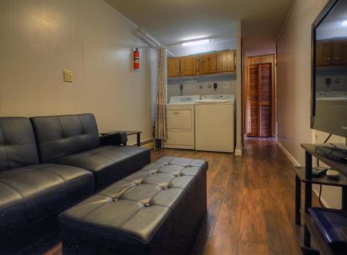 Tatanka Cabin
