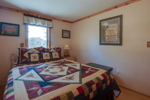 Deer Mountain Lodge South