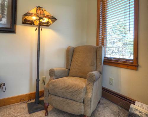 High Drive Cabin 2161